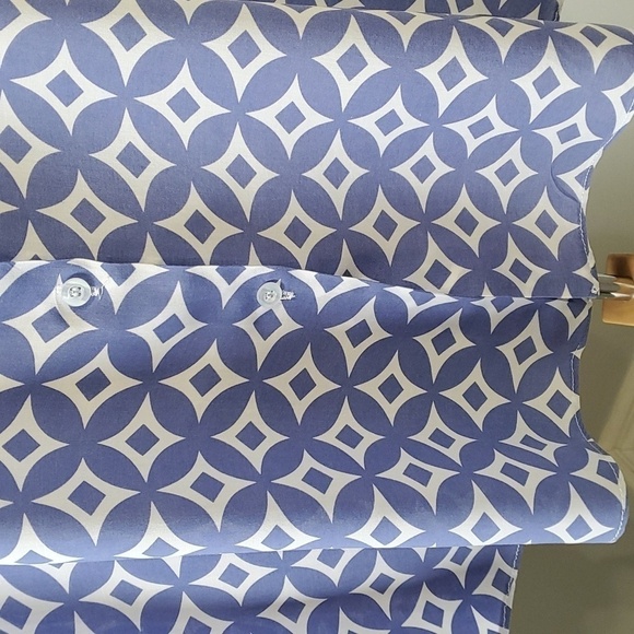 PURE AMICI, lovely long sleeve button shirt. Periwinkle blue geometric p… - Picture 3 of 10